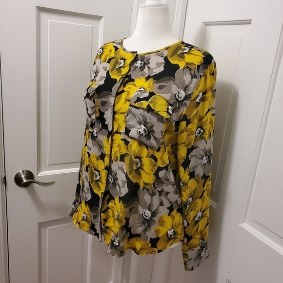 Who What Wear Yellow Floral Print Button Front Blouse Size XL - Picture 2 of 8
